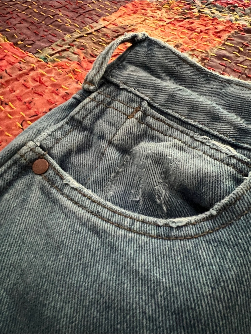 Wrangler women’s flared patchwork Jeans in Washed Blue - Picture 11 of 16